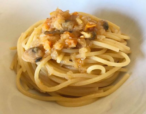 spaghettoni alla genovese di vongole